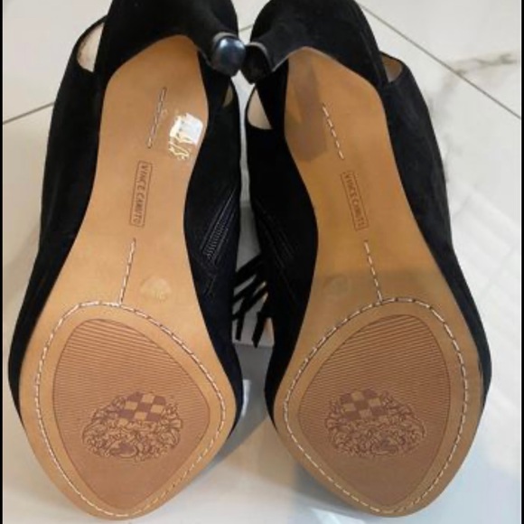 Brand new Vince Camuto Abigalla Fringe heels - Picture 6 of 6